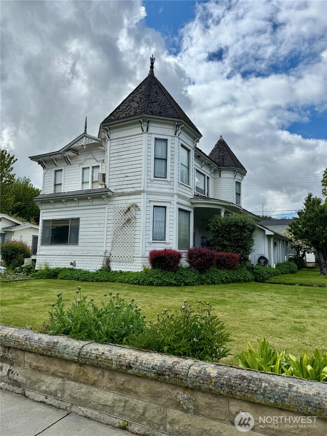 303 307 N 3rd Street , Dayton, WA 99328
