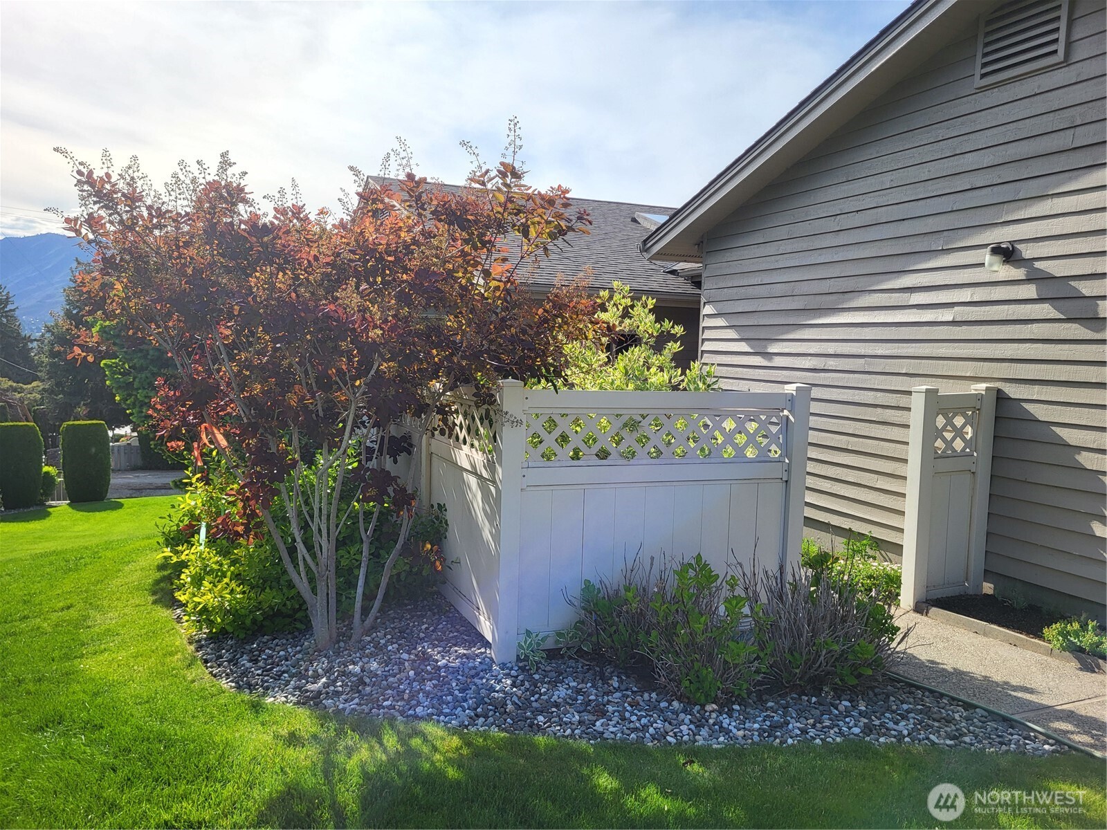 351 19th Street NE #26, East Wenatchee, WA 98802