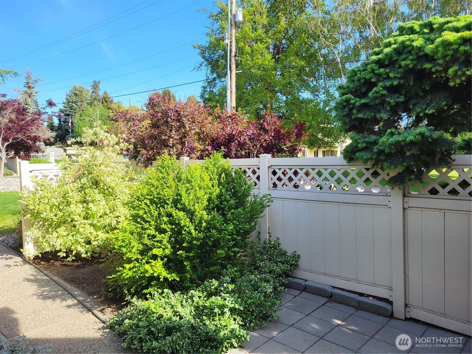 351 19th Street NE #26, East Wenatchee, WA 98802