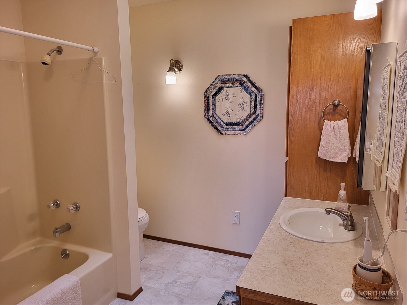 351 19th Street NE #26, East Wenatchee, WA 98802