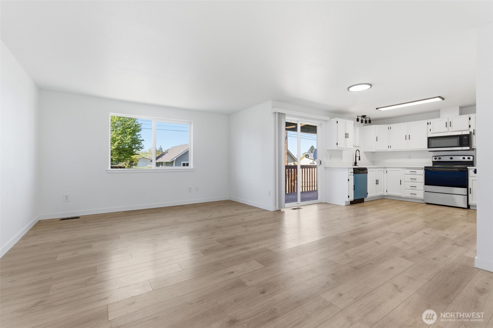 751 SW William Avenue , Chehalis, WA 98532