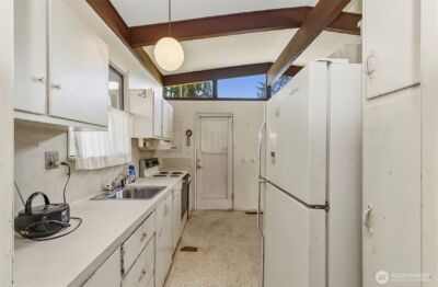 4704 Alger Avenue , Everett, WA 98203 - Photo 7