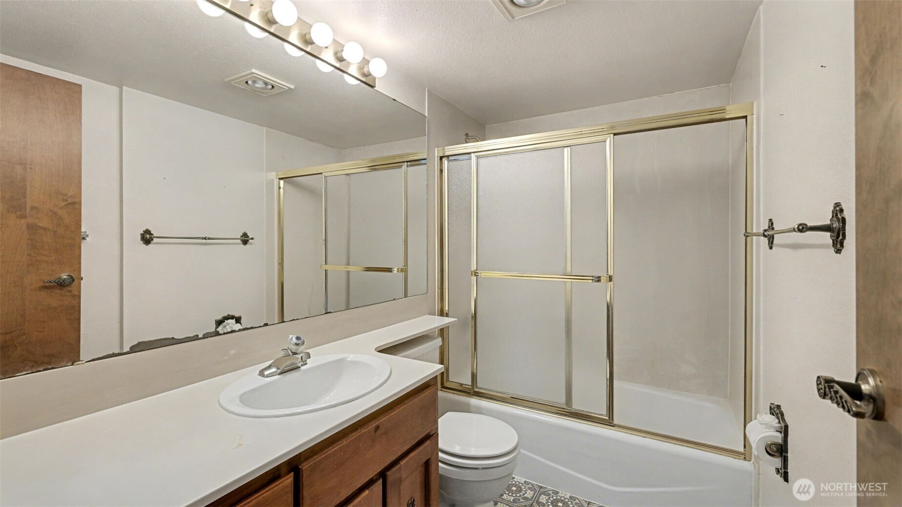 8208 S 124th Street , Seattle, WA 98178