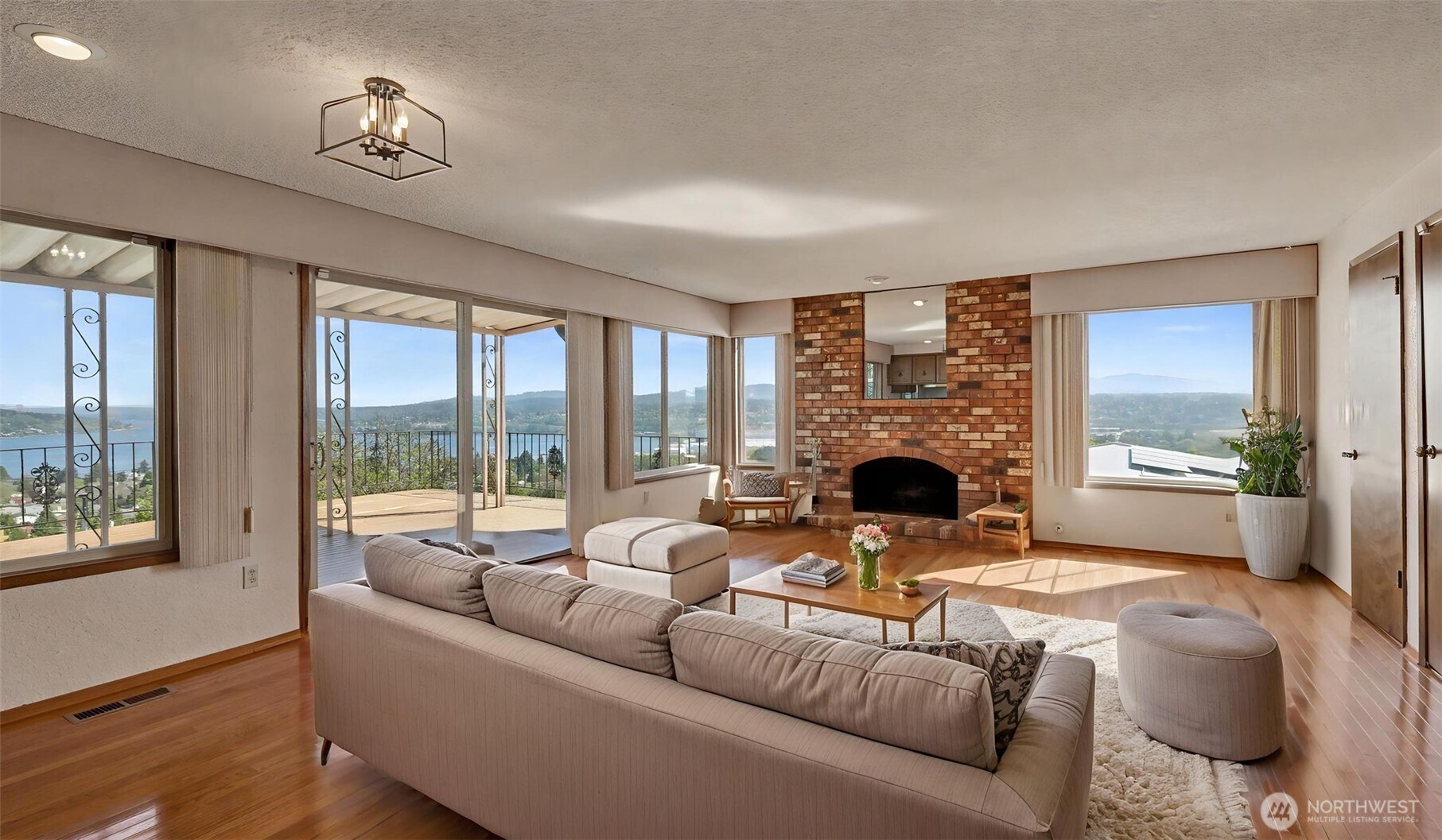 8208 S 124th Street , Seattle, WA 98178