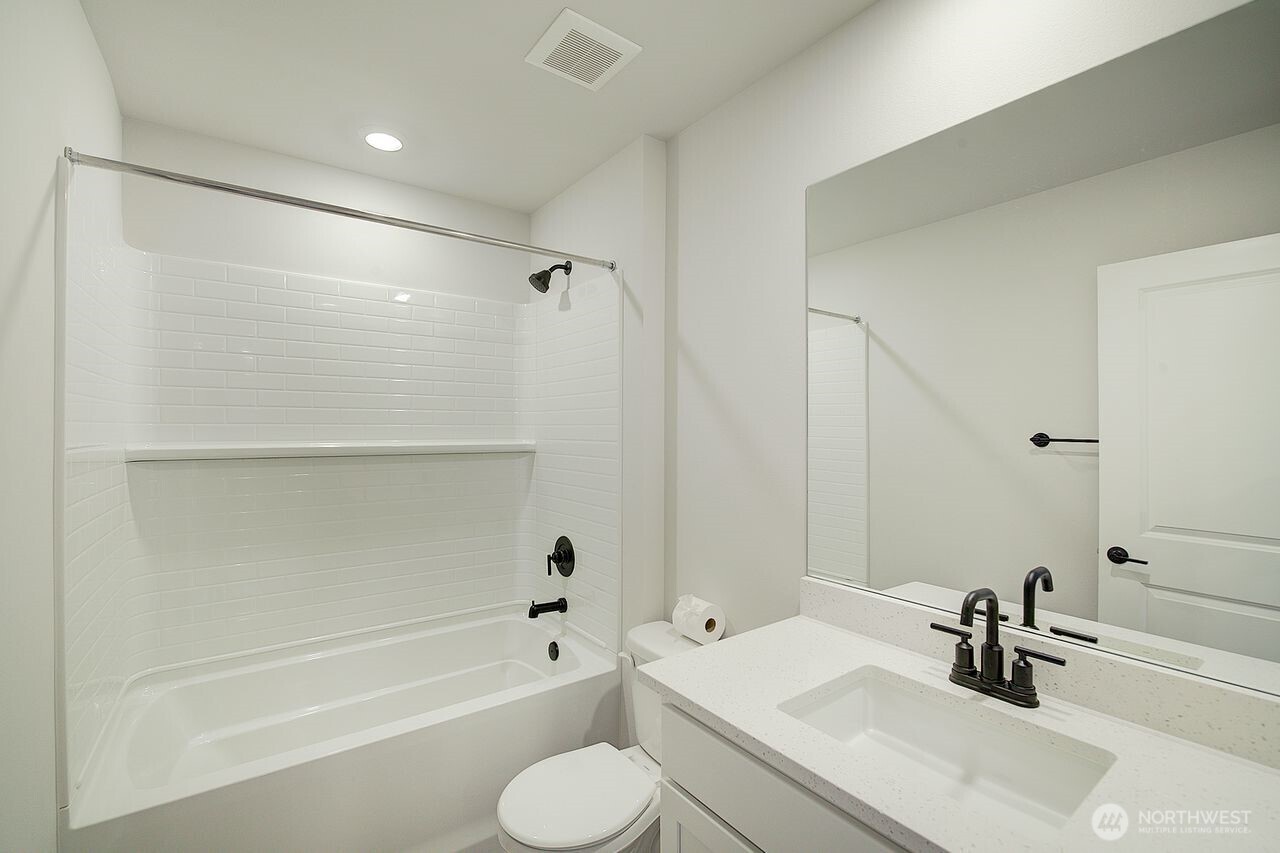 8609 Soper Hill Road #D129, Marysville, WA 98270