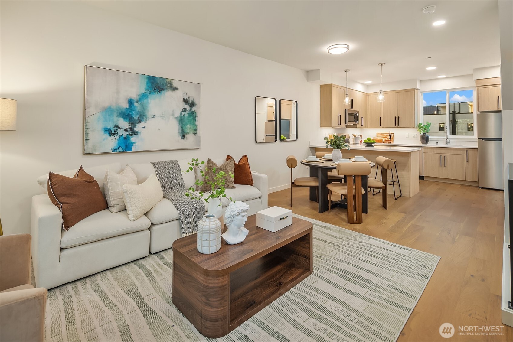 105 NW 39th Street #D, Seattle, WA 98107