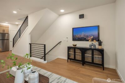 105 NW 39th Street #D, Seattle, WA 98107 - Photo 7