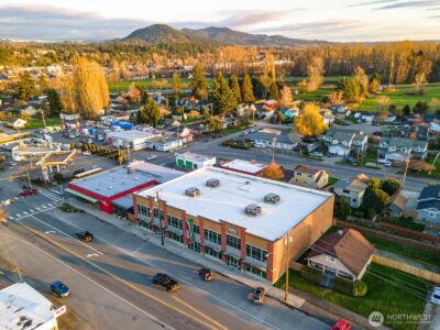916 W Division , Mount Vernon, WA 98273 - Photo 2