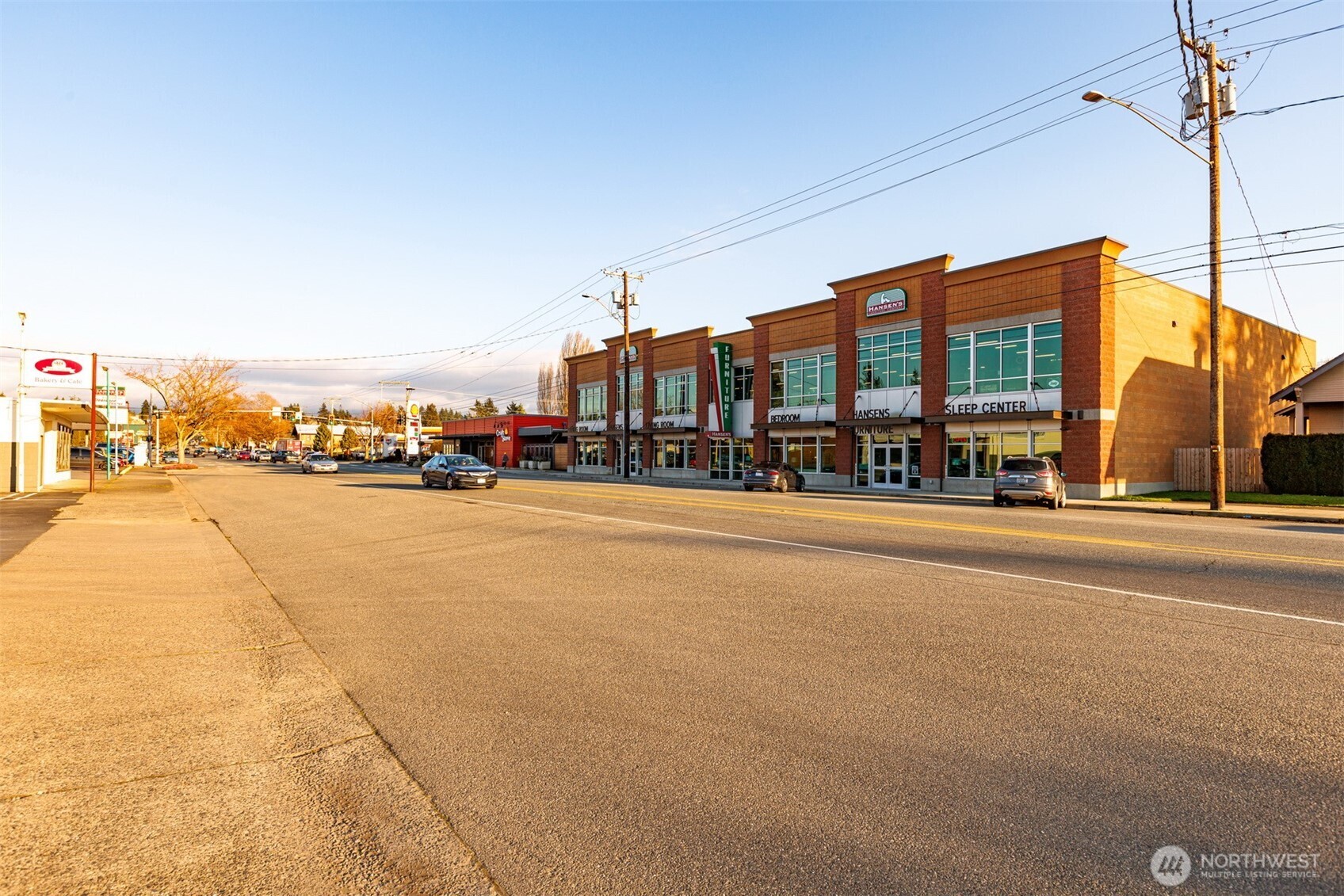 916 W Division , Mount Vernon, WA 98273