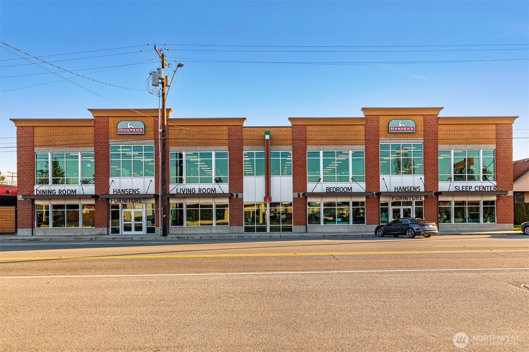 916 W Division , Mount Vernon, WA 98273