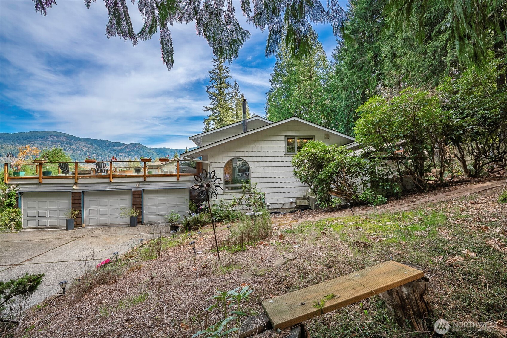 69 North Point Drive , Bellingham, WA 98229