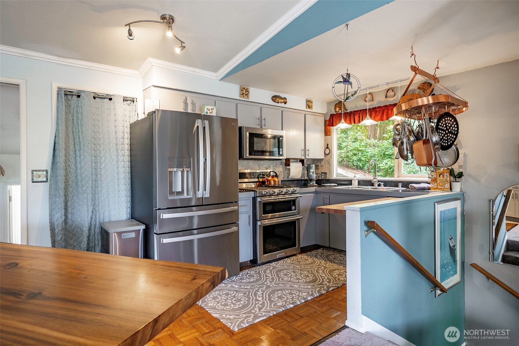 69 North Point Drive , Bellingham, WA 98229