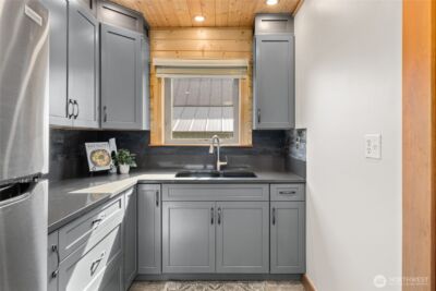 313 S 2nd Street , Roslyn, WA 98941 - Photo 14