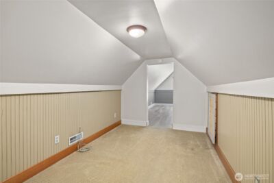 313 S 2nd Street , Roslyn, WA 98941 - Photo 18