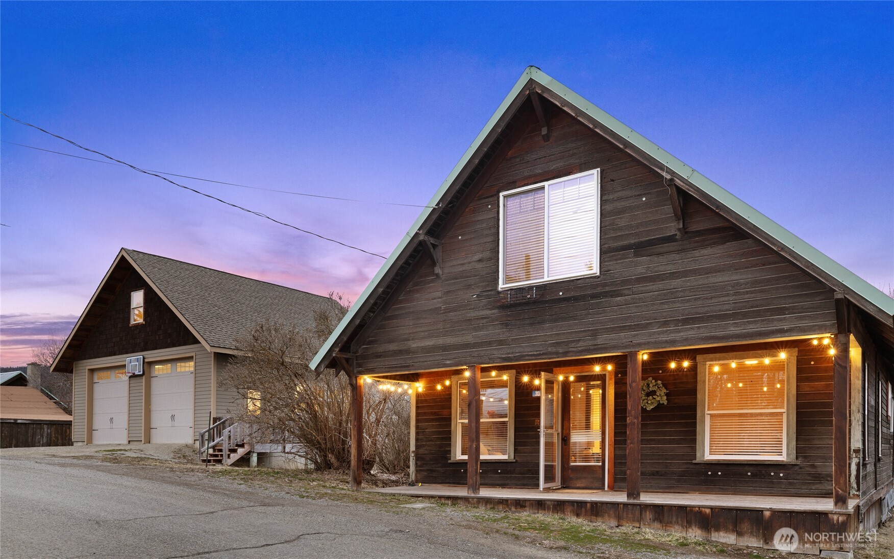 313 S 2nd Street , Roslyn, WA 98941