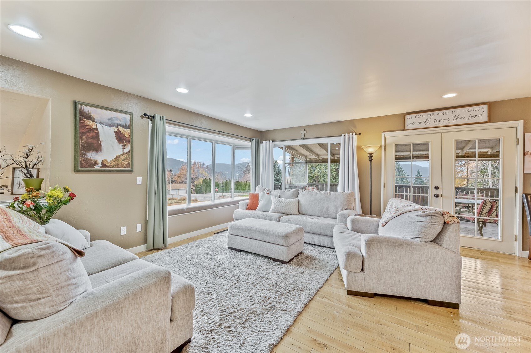 809 N Kenroy Terrace , East Wenatchee, WA 98802