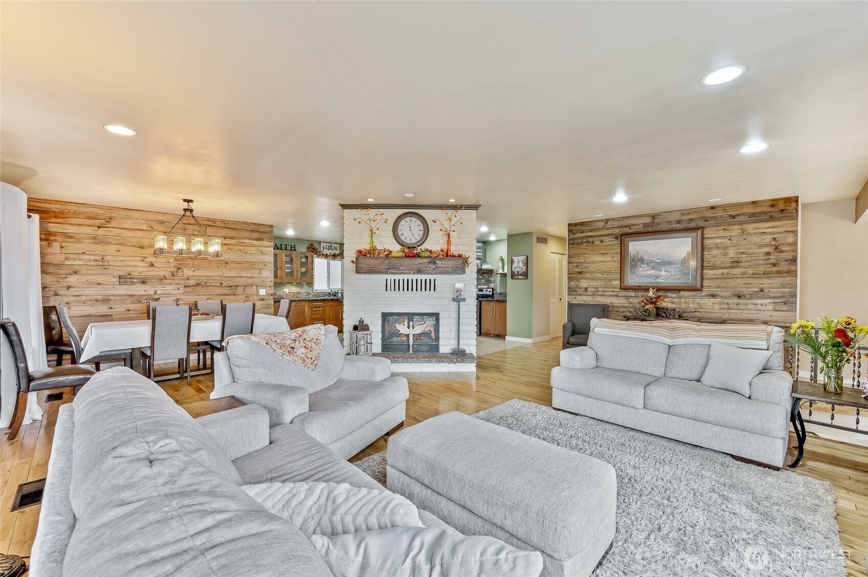 809 N Kenroy Terrace , East Wenatchee, WA 98802