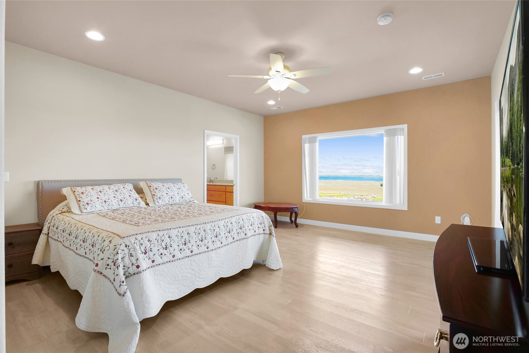 6820 Road 8.8 SE, Othello, WA 99344