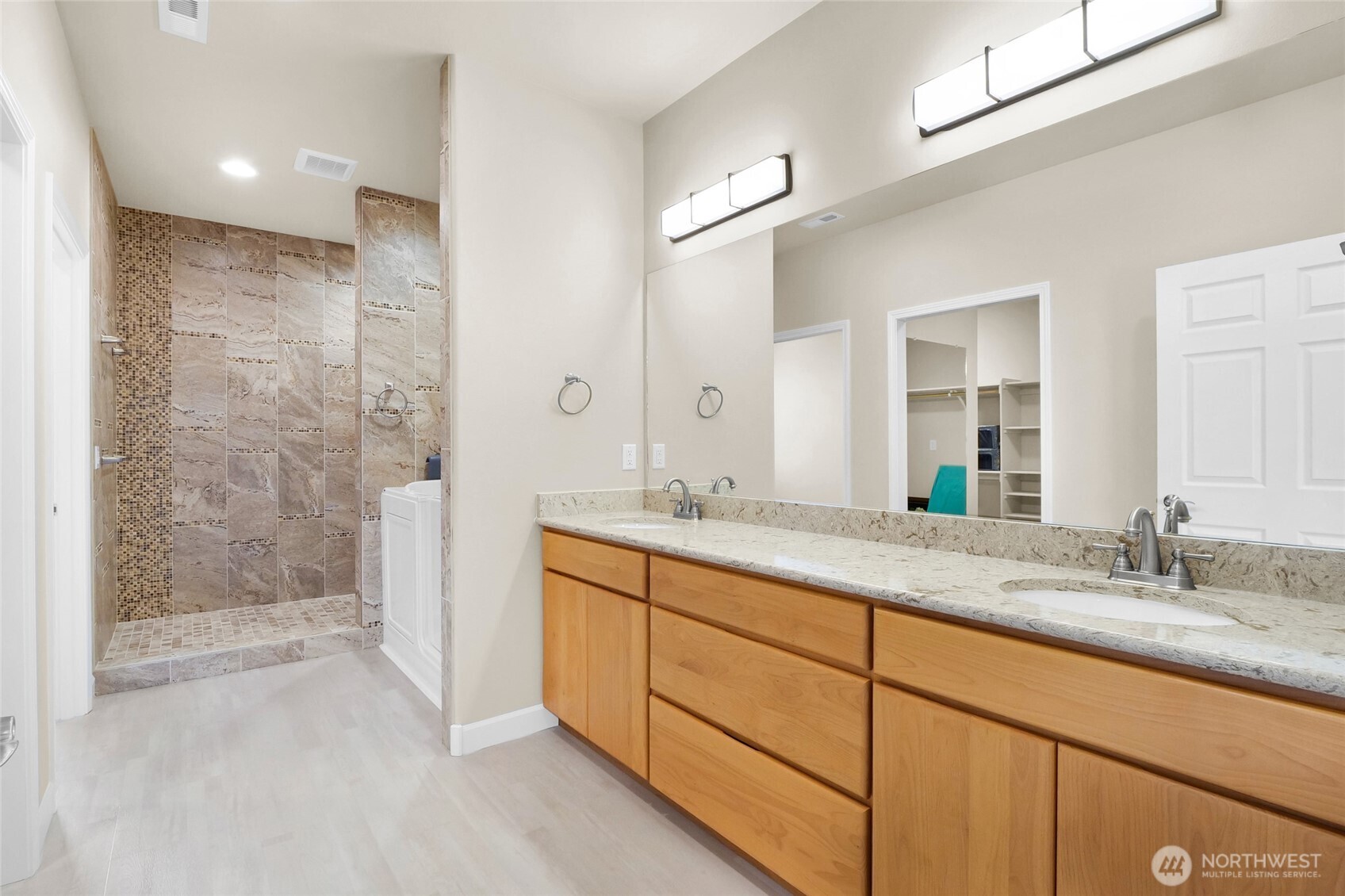 6820 Road 8.8 SE, Othello, WA 99344