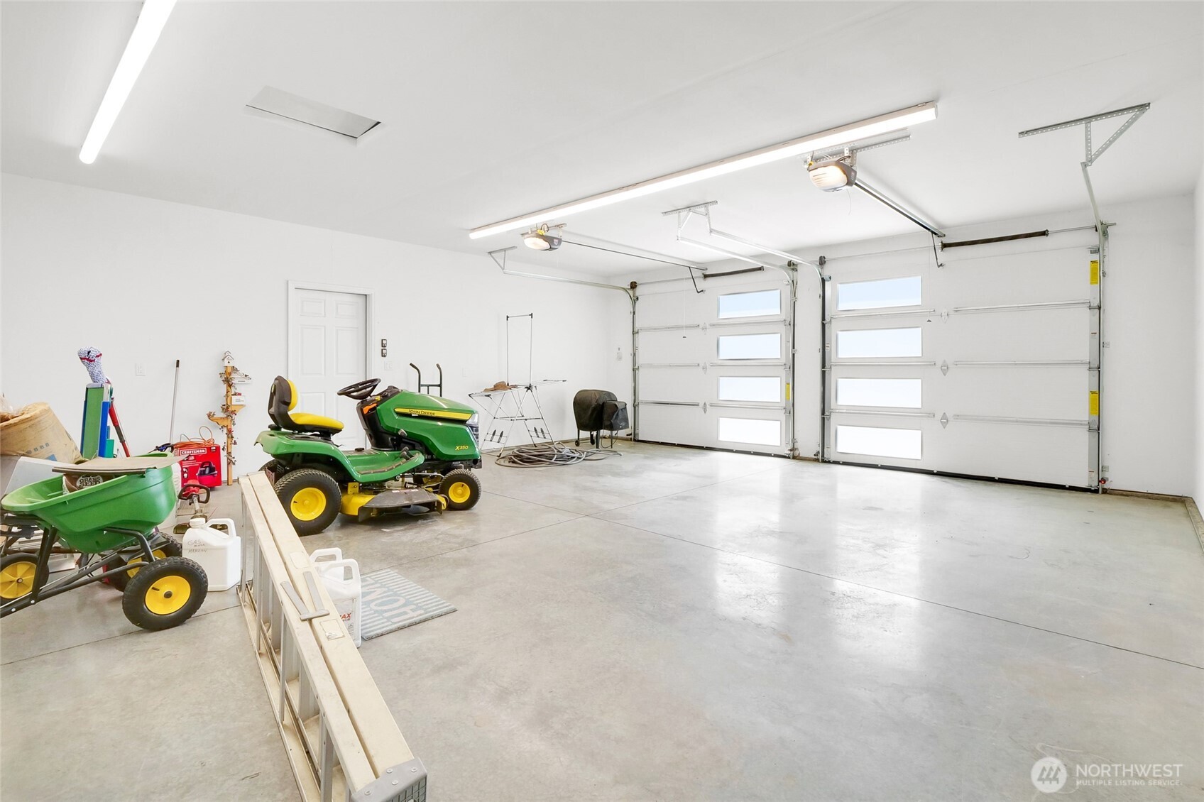6820 Road 8.8 SE, Othello, WA 99344