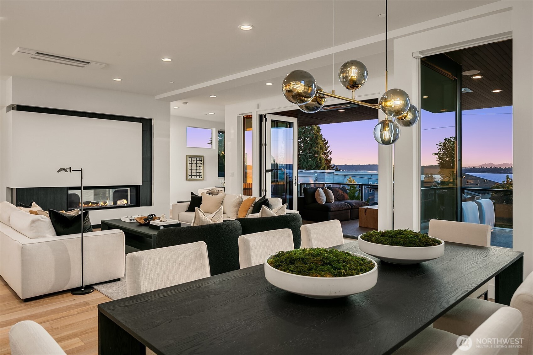 6530 102nd Place NE, Kirkland, WA 98033