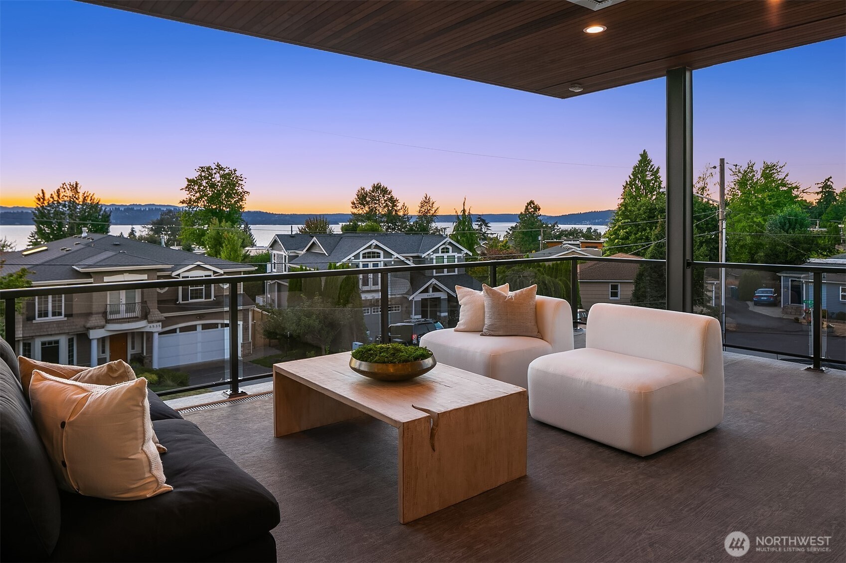 6530 102nd Place NE, Kirkland, WA 98033