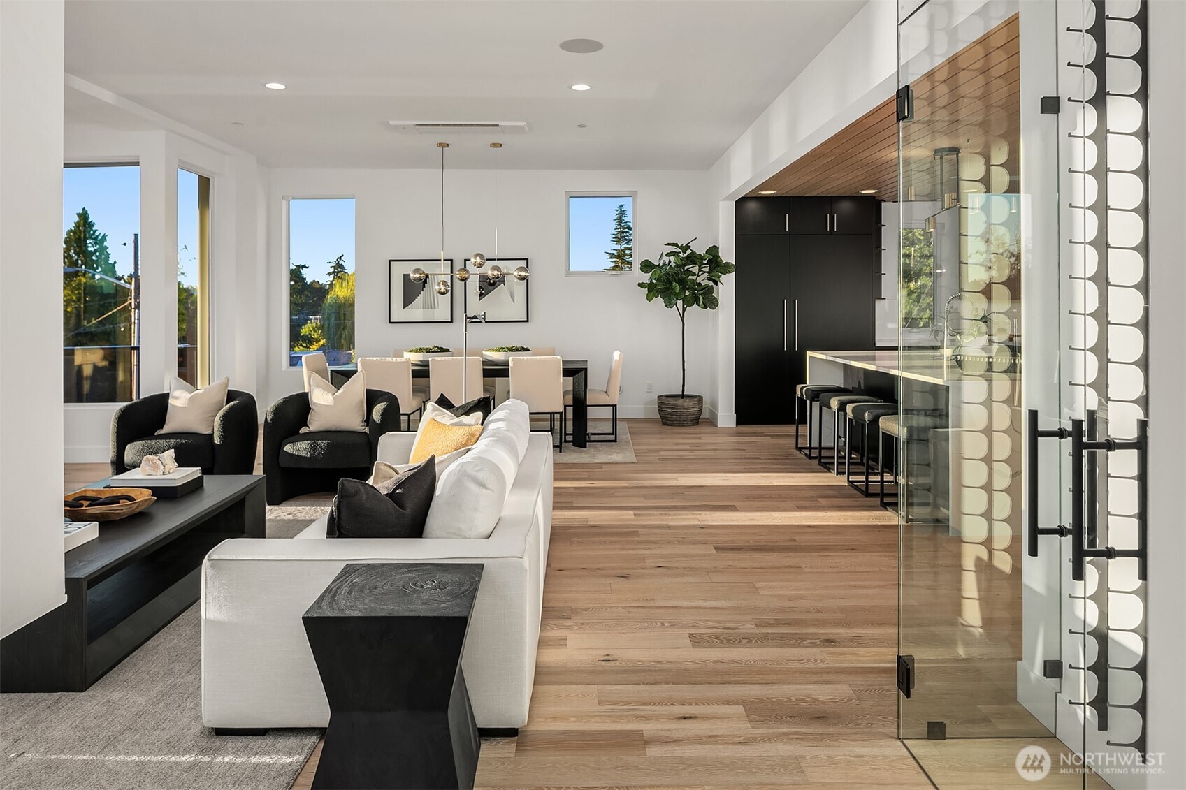 6530 102nd Place NE, Kirkland, WA 98033