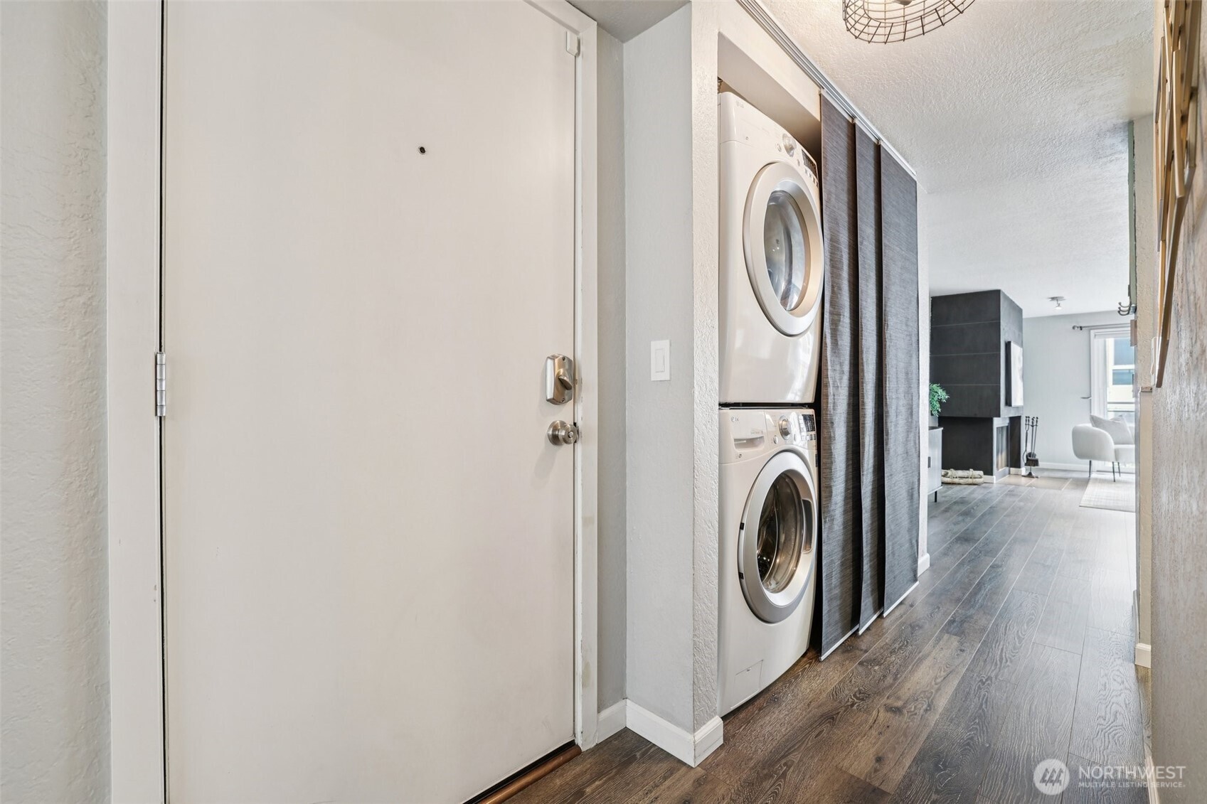 2219 14th Avenue W #304, Seattle, WA 98119