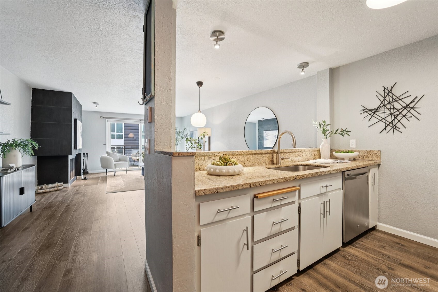 2219 14th Avenue W #304, Seattle, WA 98119