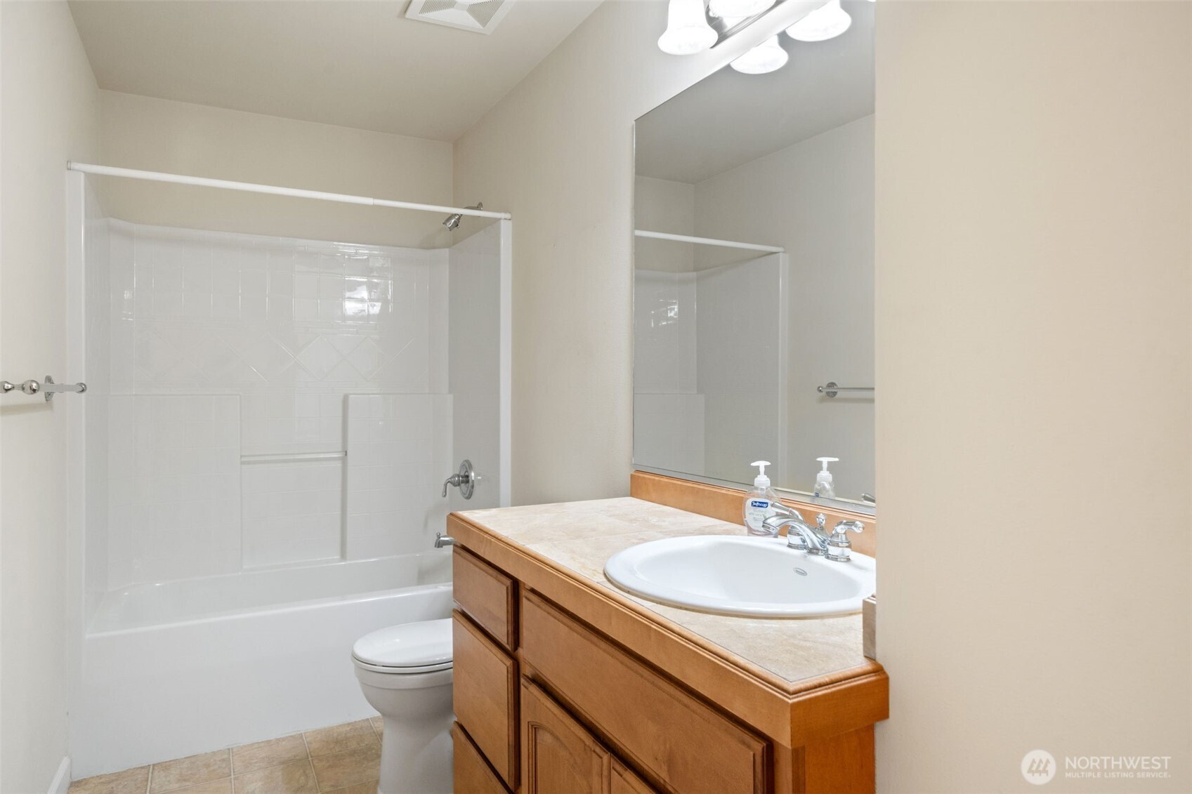 160 E Soderberg Road #C7, Allyn, WA 98524