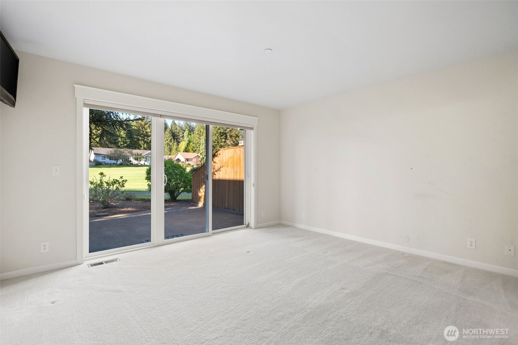 160 E Soderberg Road #C7, Allyn, WA 98524
