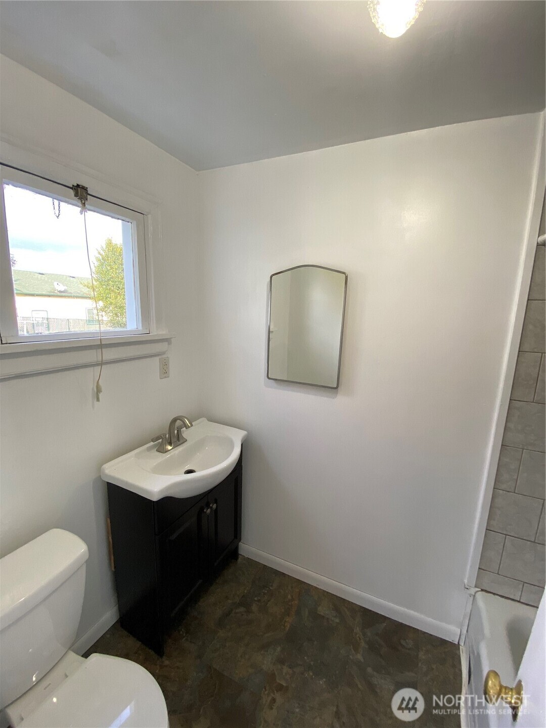 1222 9th Street , Bremerton, WA 98337