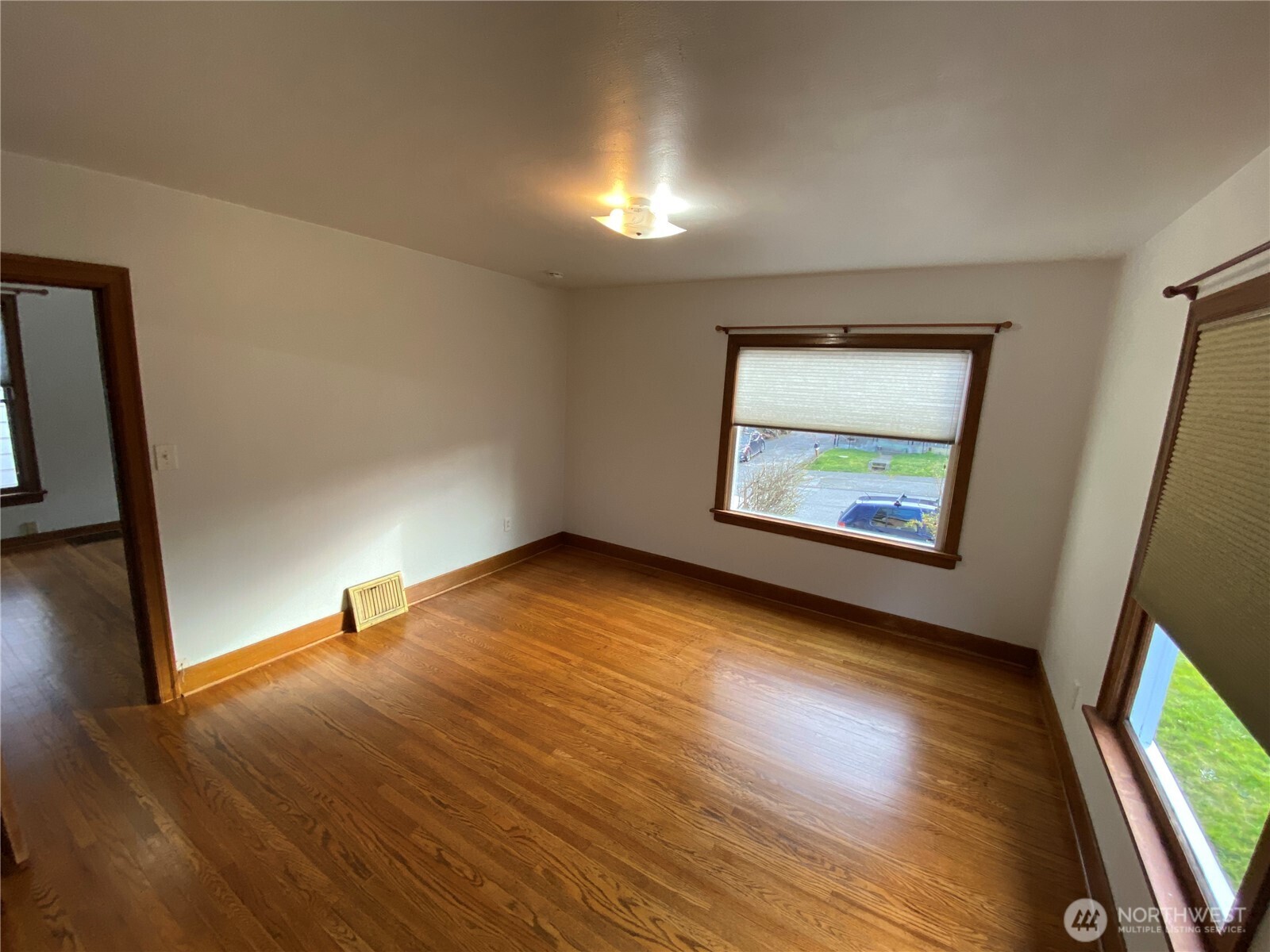 1222 9th Street , Bremerton, WA 98337