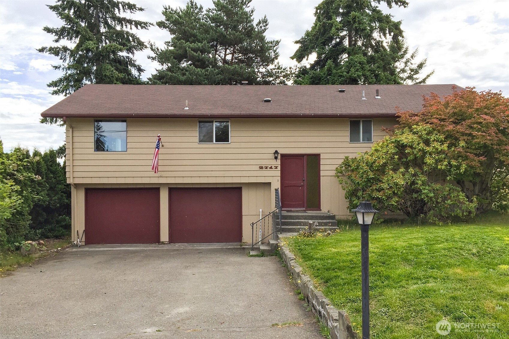 2717 S Laurel Street , Port Angeles, WA 98362