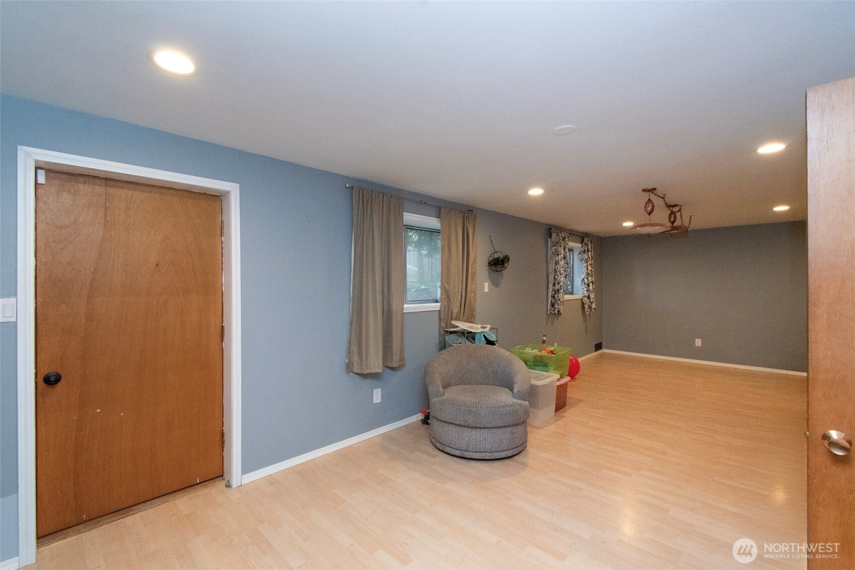 2717 S Laurel Street , Port Angeles, WA 98362