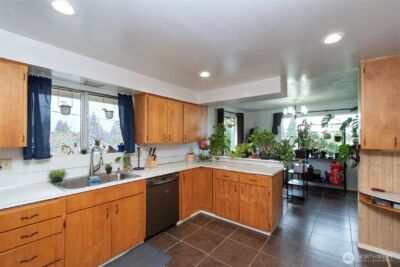 2717 S Laurel Street , Port Angeles, WA 98362 - Photo 5