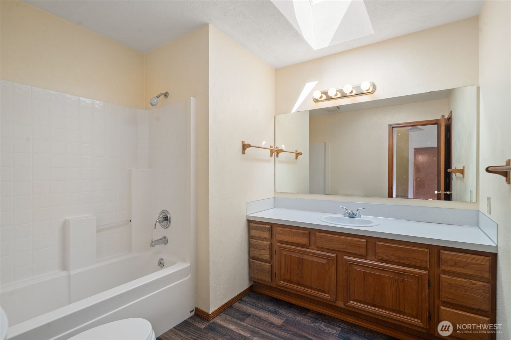 170 E Beaumont Drive #B, Shelton, WA 98584