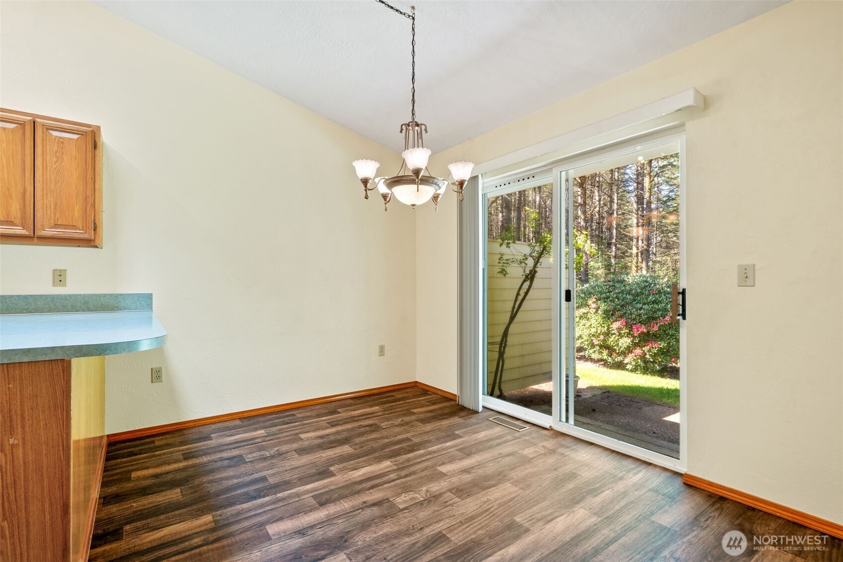 170 E Beaumont Drive #B, Shelton, WA 98584