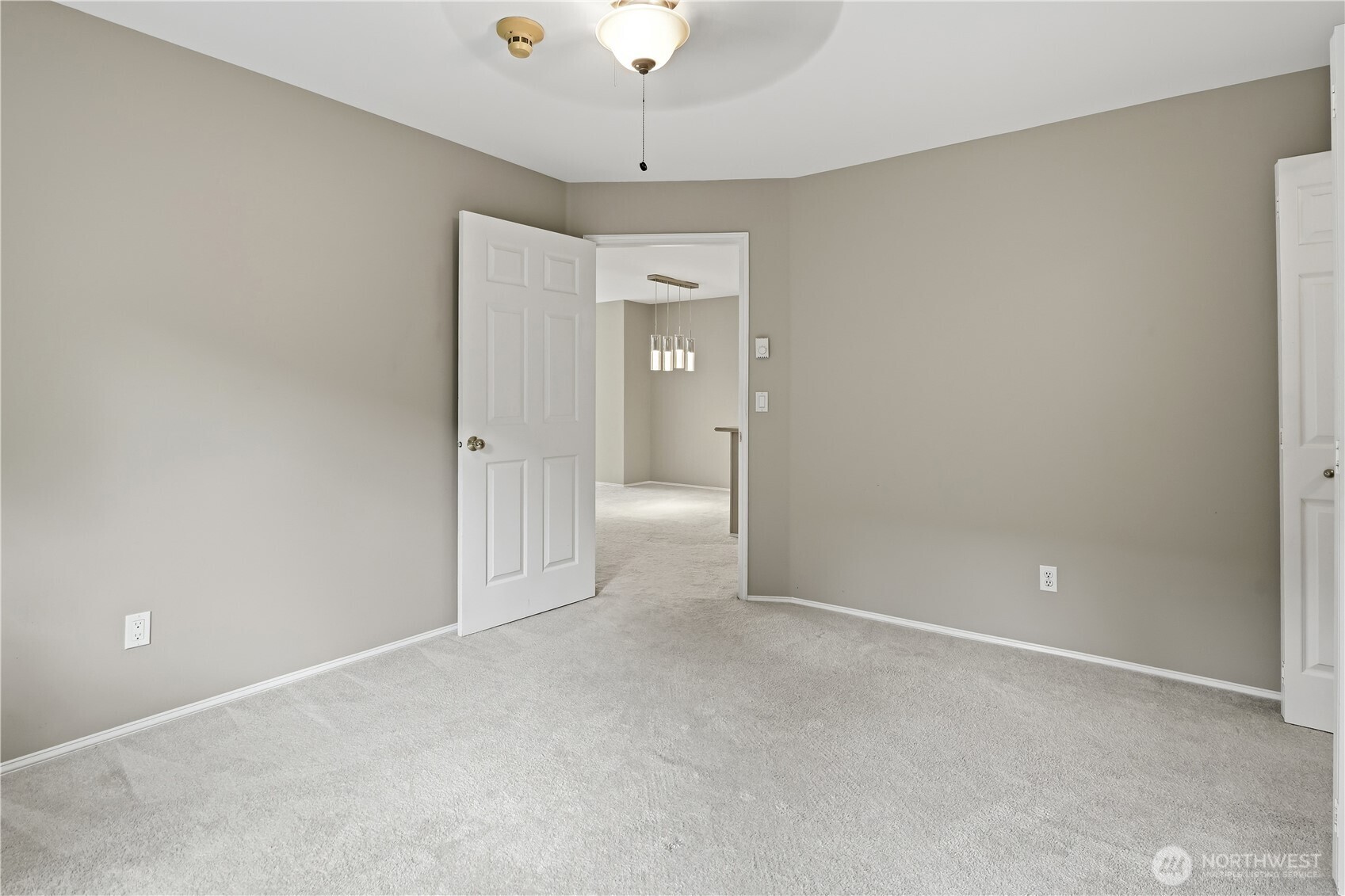 18210 73rd Avenue NE #201, Kenmore, WA 98028-2770