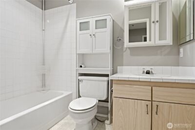 18210 73rd Avenue NE #201, Kenmore, WA 98028-2770 - Photo 16