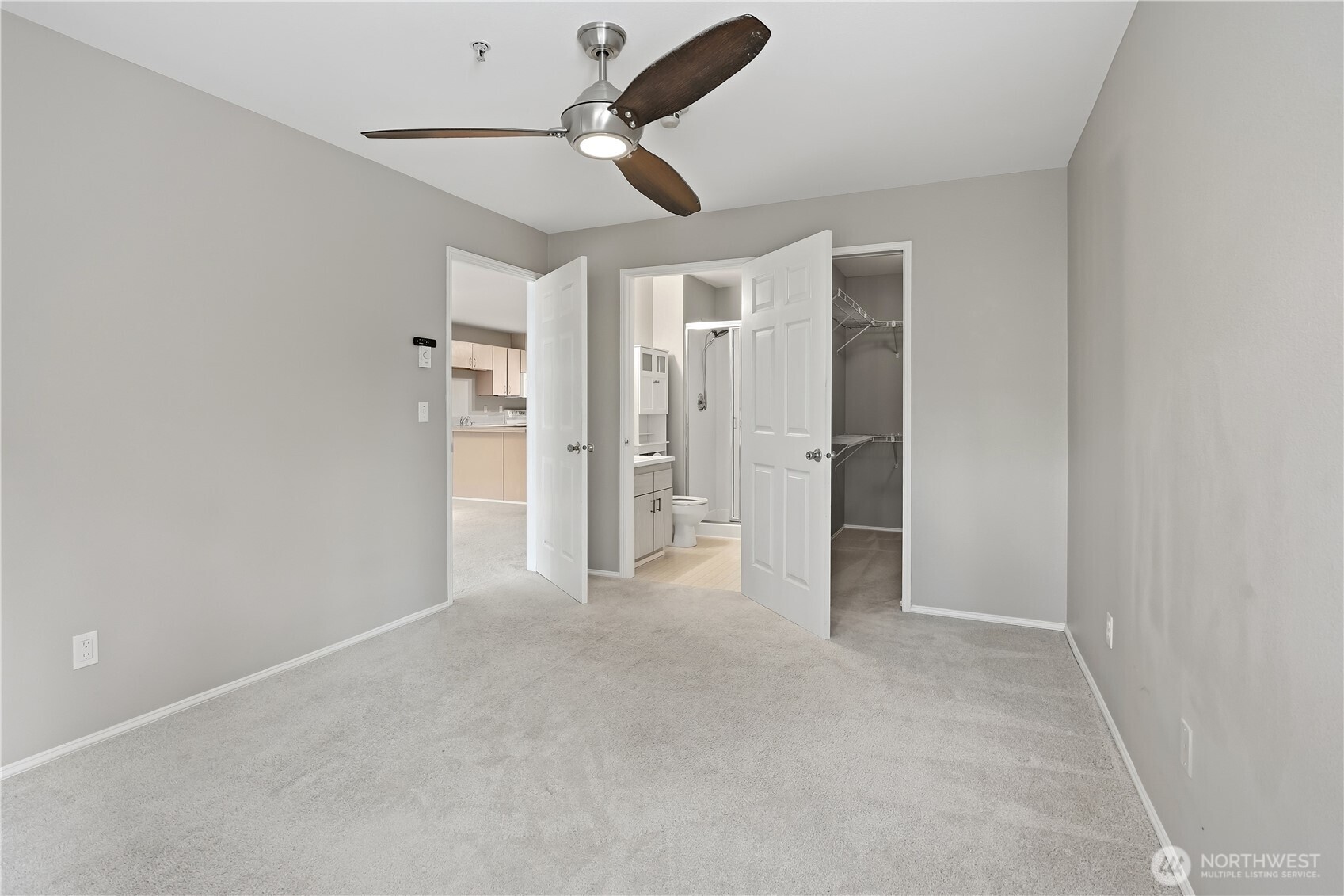 18210 73rd Avenue NE #201, Kenmore, WA 98028-2770