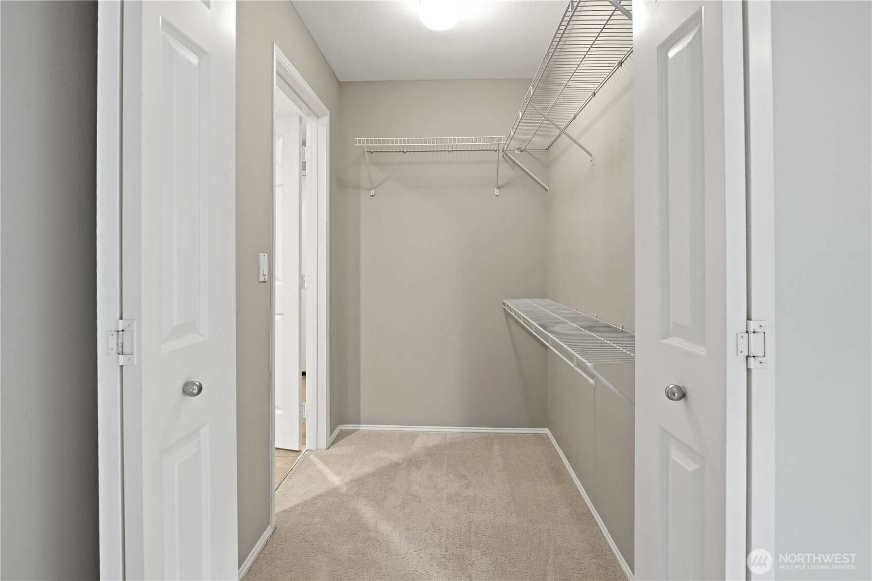 18210 73rd Avenue NE #201, Kenmore, WA 98028-2770