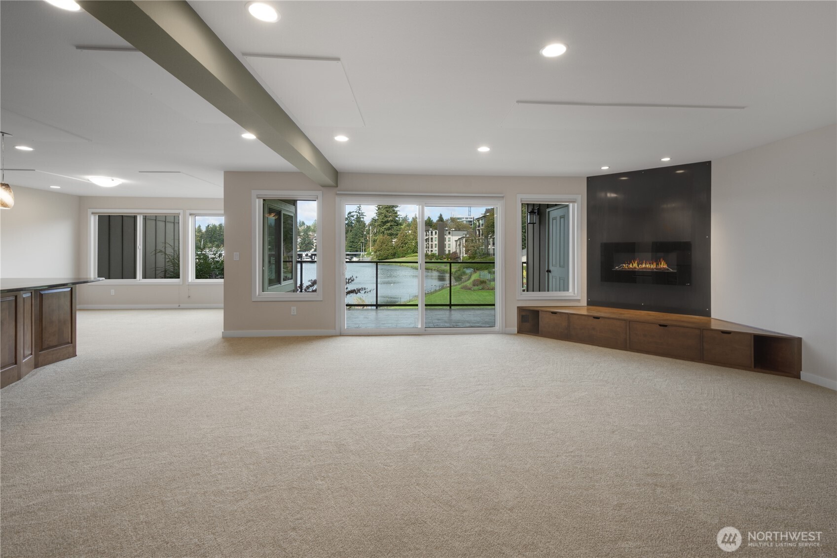 387 101st Avenue SE #202-F, Bellevue, WA 98004