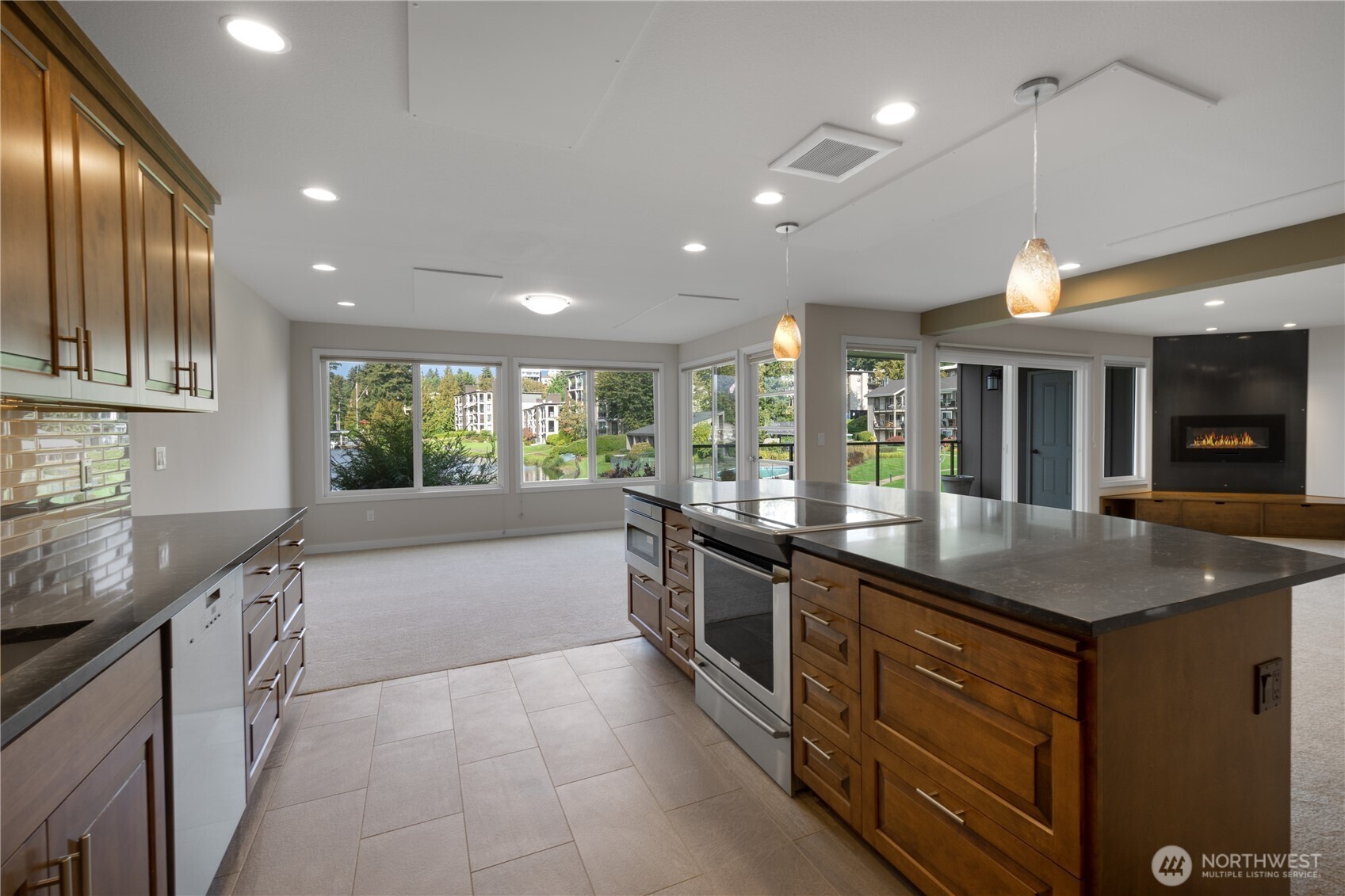 387 101st Avenue SE #202-F, Bellevue, WA 98004