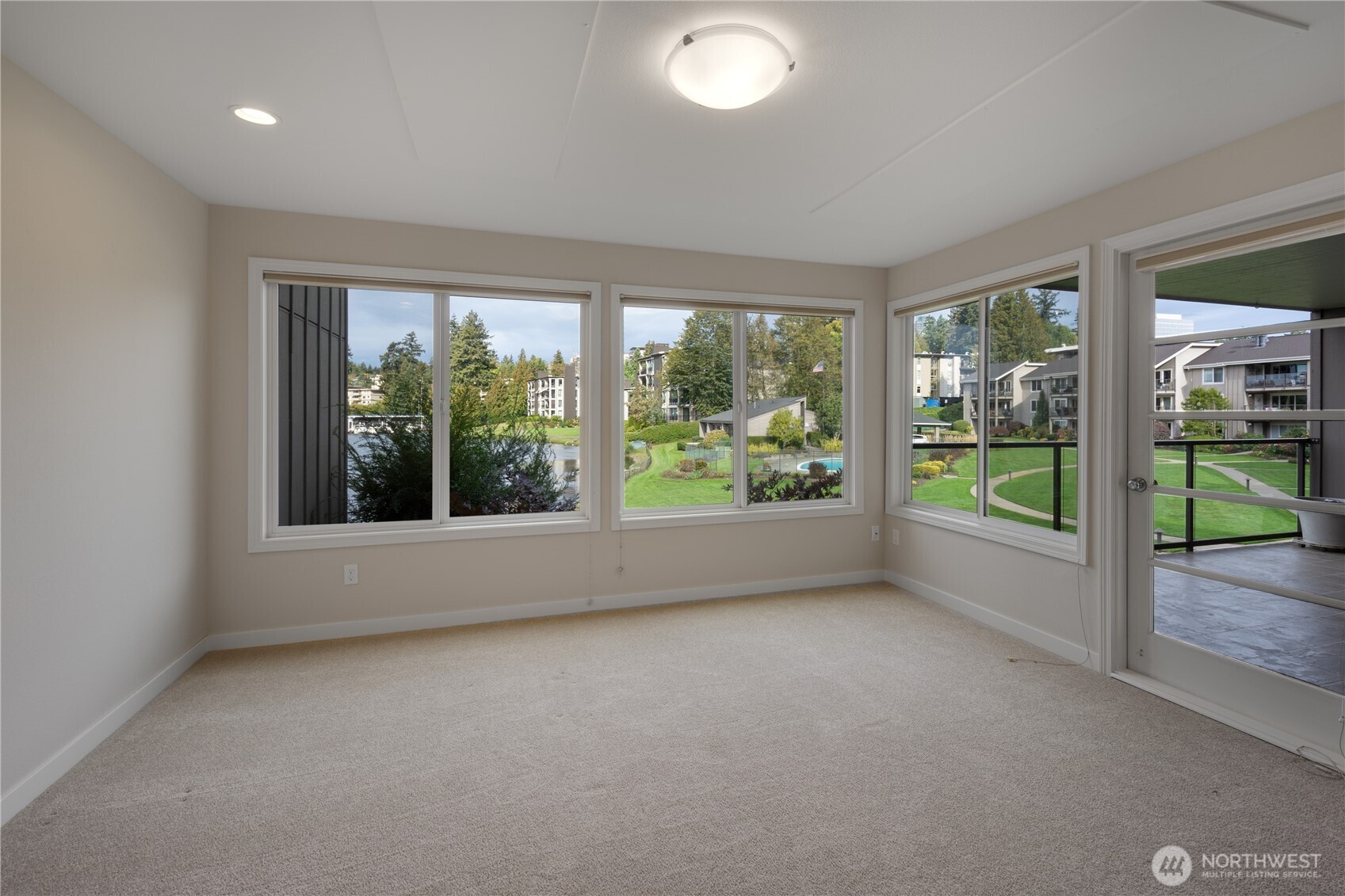 387 101st Avenue SE #202-F, Bellevue, WA 98004