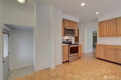 357 29th Avenue , Seattle, WA 98122 - Photo 12