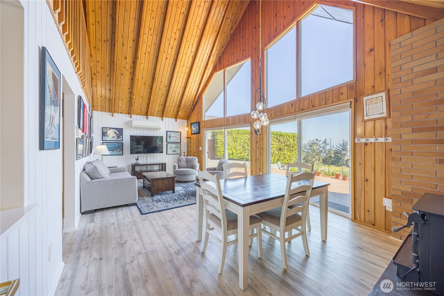 382 Discovery Way , Sequim, WA 98382