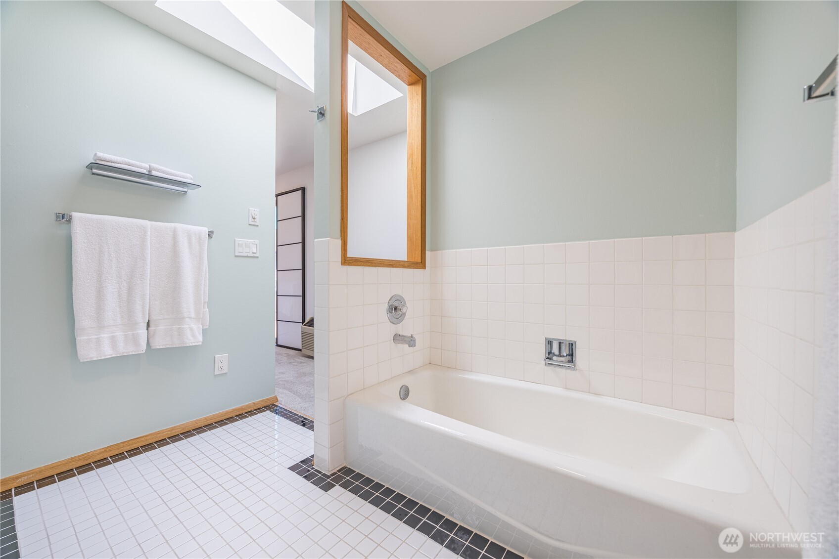 382 Discovery Way , Sequim, WA 98382