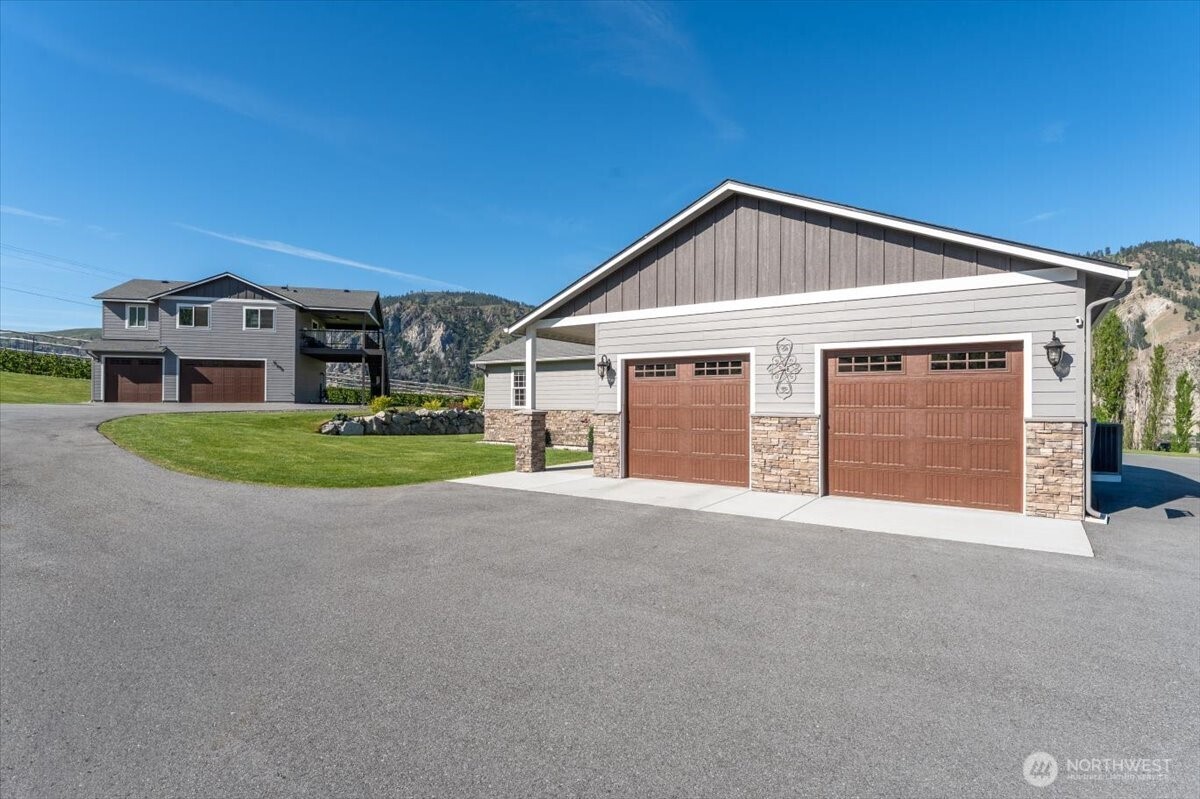 80 Barber Road , Orondo, WA 98843