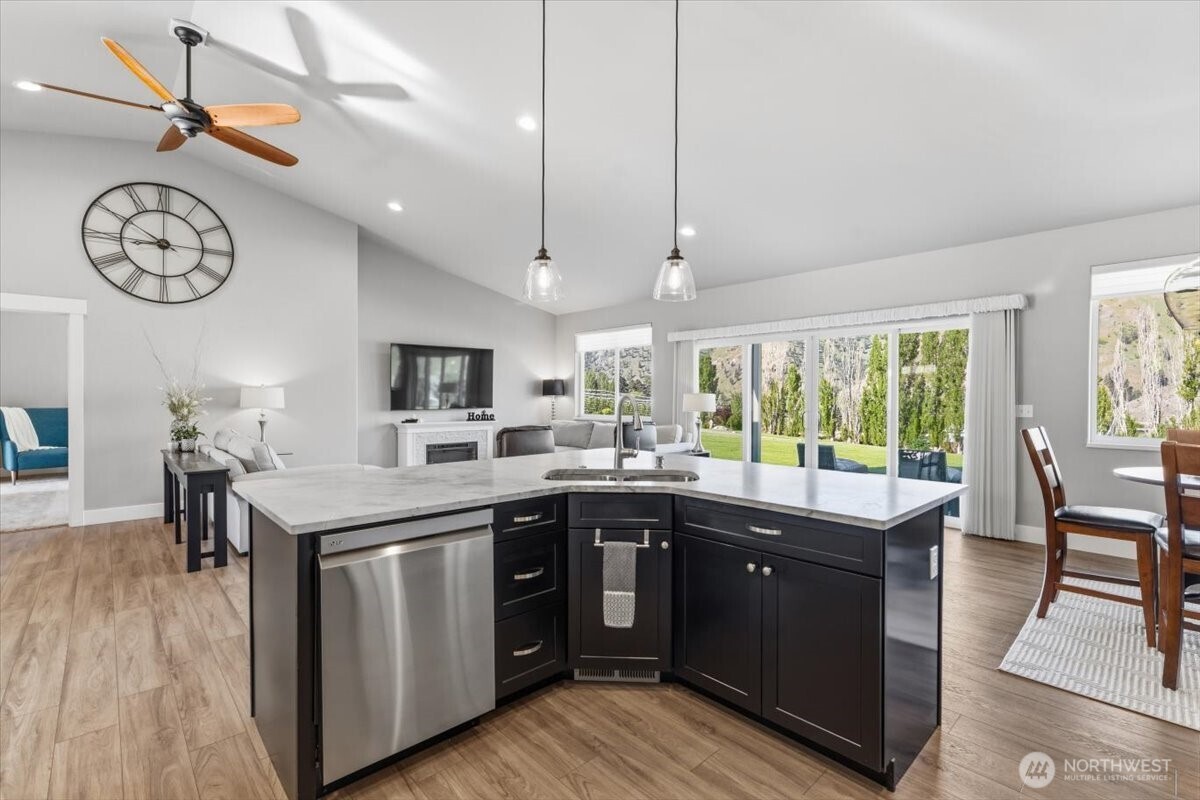 80 Barber Road , Orondo, WA 98843